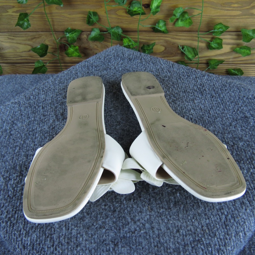 A New Day Women 8.5 White Floral Slide Sandals Embellished‎ 3D Flowers Casual - Picture 6 of 6